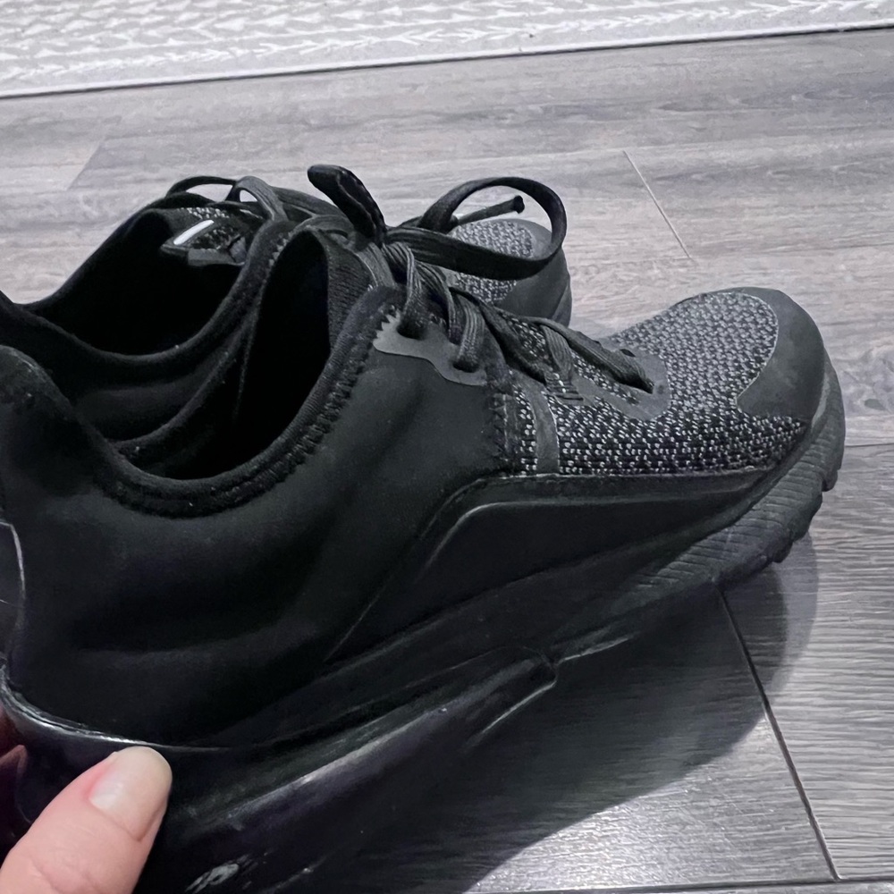 Non slip work shoe - Picture 2 of 3